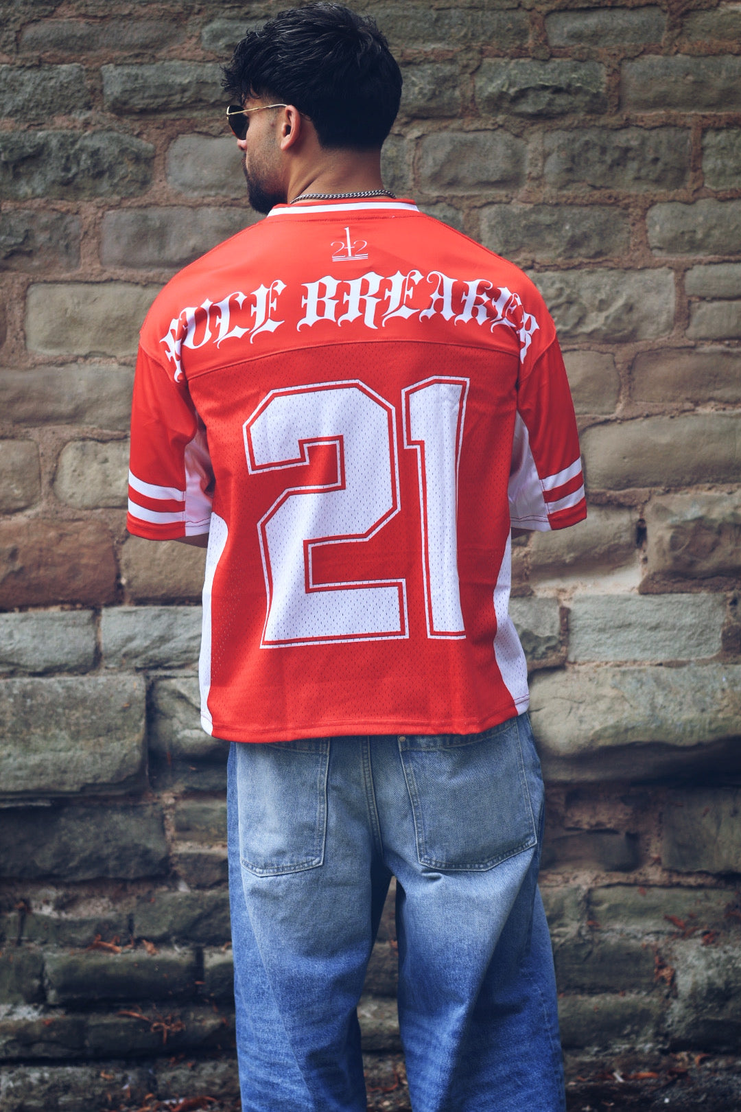 Boxy sports jersey