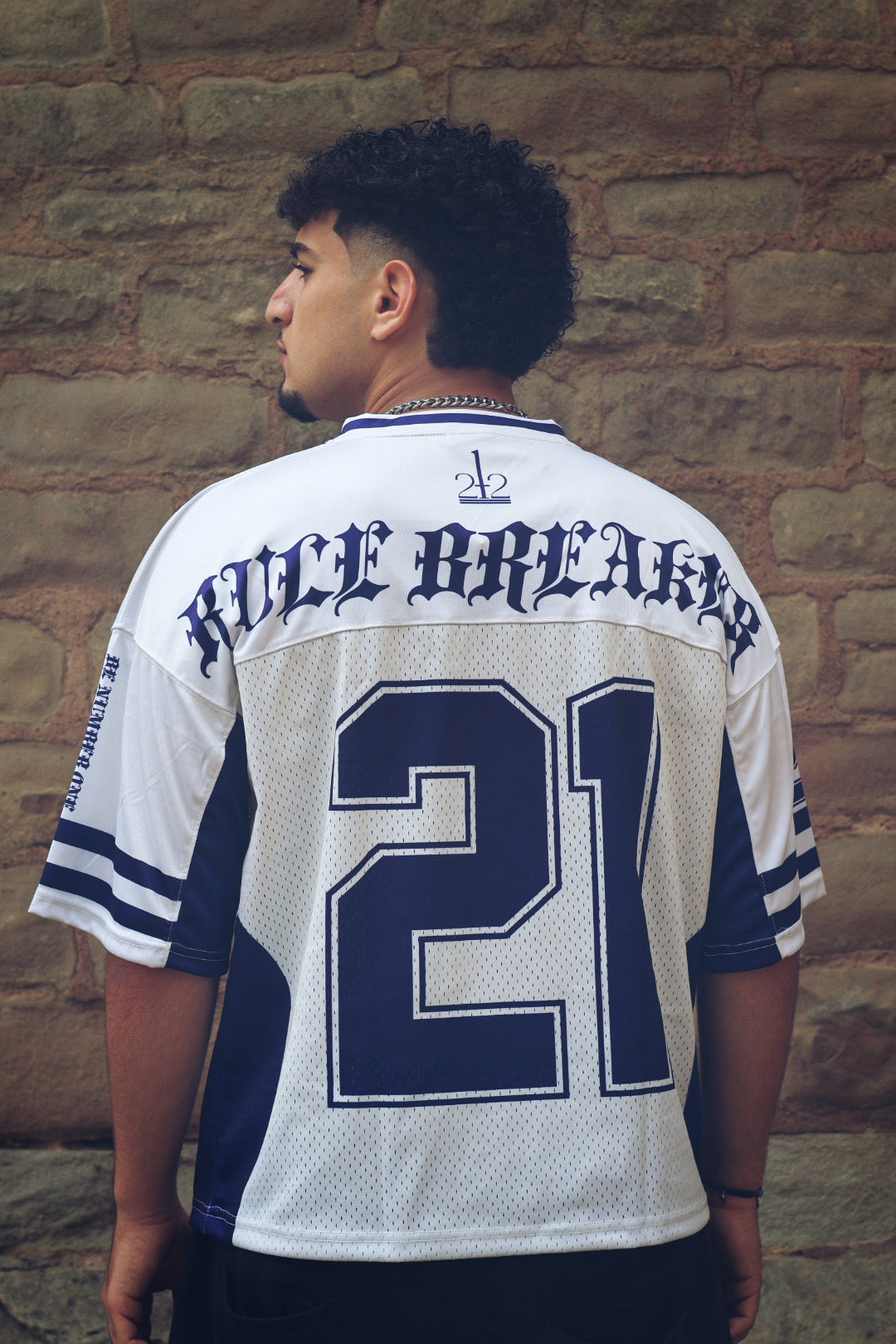 Boxy sports jersey